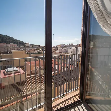 Cozy With Sea View - - 40 Sqm Apartment Malaga
