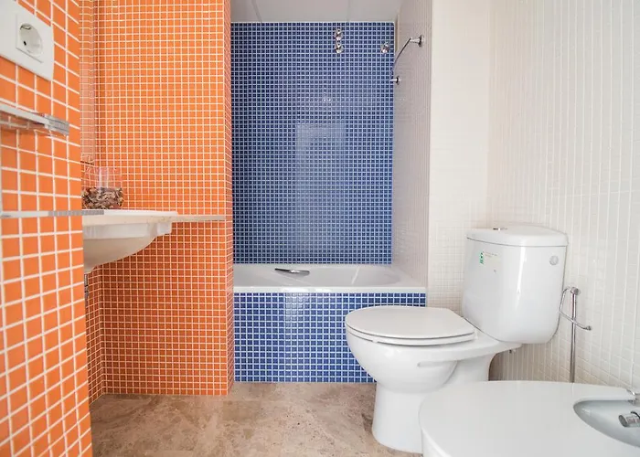 Cozy With Sea View - - 40 Sqm Apartamento Málaga