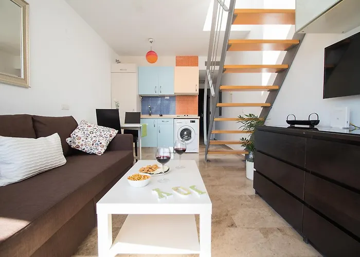 Cozy With Sea View - - 40 Sqm Apartamento
